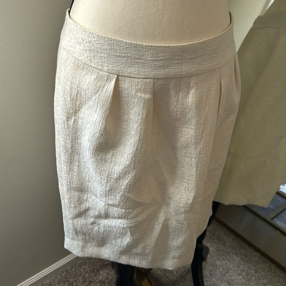Banana Republic timeless skirt